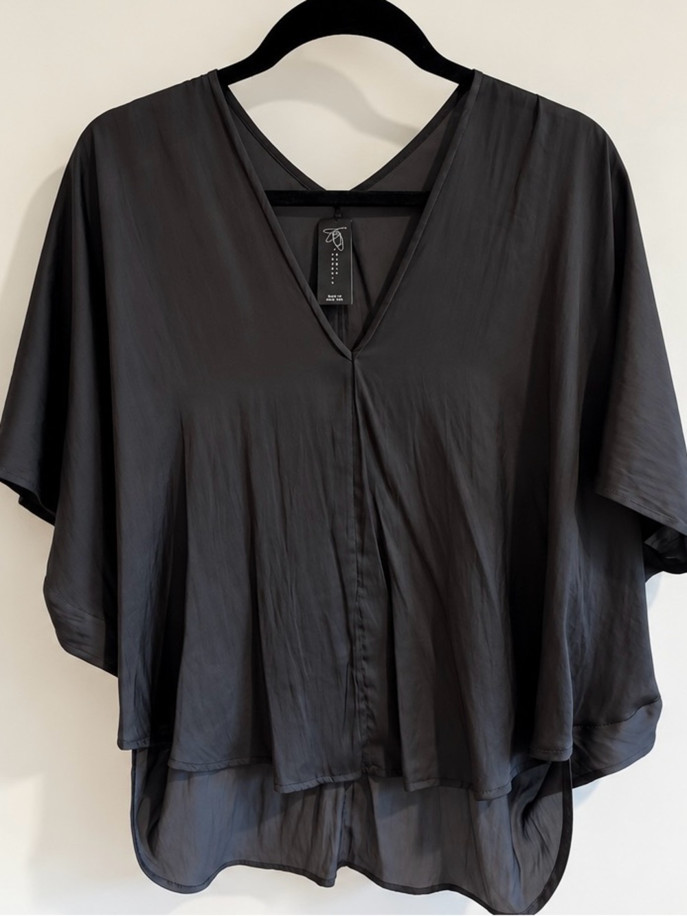 Maria Cornejo Black Draped V-Neck Top – Size 4